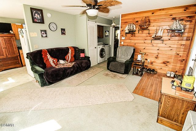 1949 Redbud View Road, Sevierville, TN 37876