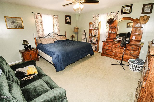 1949 Redbud View Road, Sevierville, TN 37876