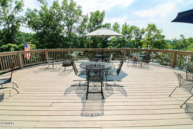 1949 Redbud View Road, Sevierville, TN 37876