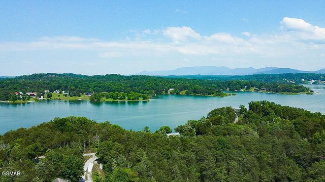 1949 Redbud View Road, Sevierville, TN 37876