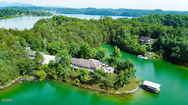 1949 Redbud View Road, Sevierville, TN 37876