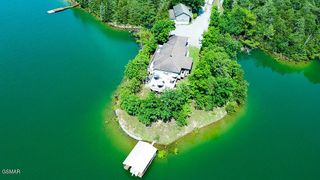 1949 Redbud View Road, Sevierville, TN 37876