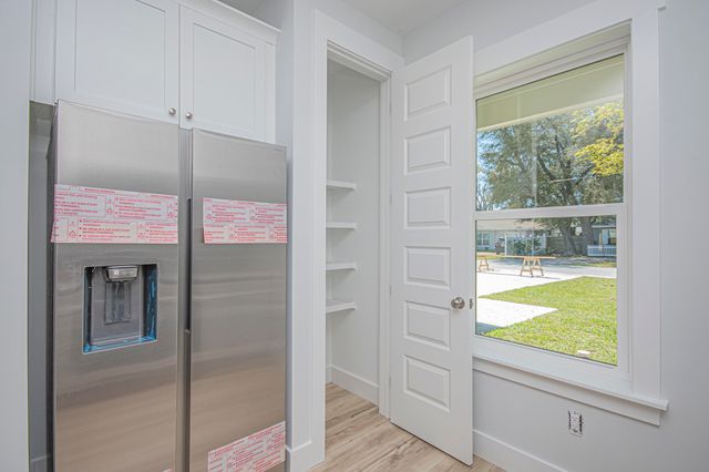 18 Wood Avenue, Panama City, FL 32404