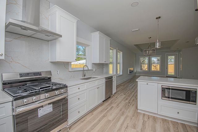 18 Wood Avenue, Panama City, FL 32404