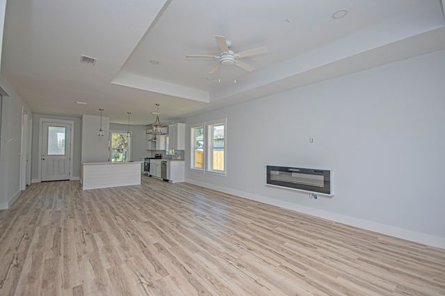 18 Wood Avenue, Panama City, FL 32404