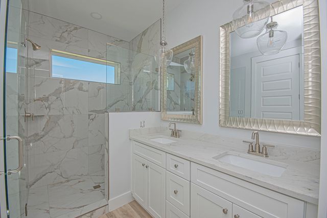 18 Wood Avenue, Panama City, FL 32404