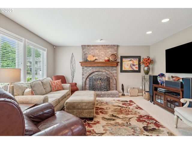 2678 Se MYRTLEWOOD Way, Gresham, OR 97080