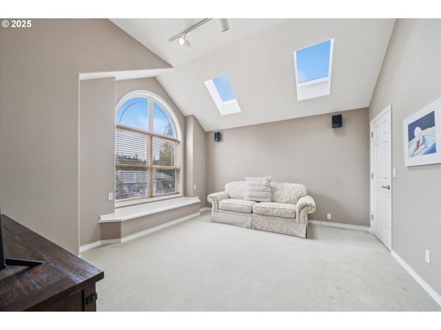 2678 Se MYRTLEWOOD Way, Gresham, OR 97080