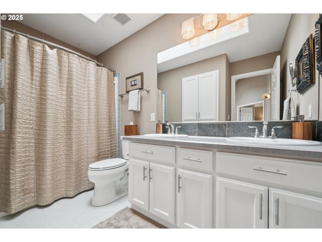 2678 Se MYRTLEWOOD Way, Gresham, OR 97080