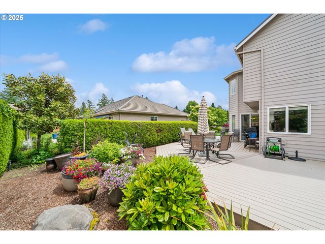 2678 Se MYRTLEWOOD Way, Gresham, OR 97080