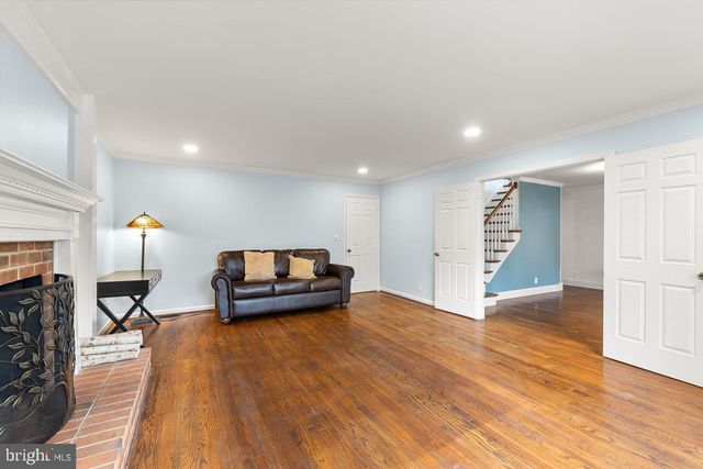 9090 PARK AVE, Manassas, VA 20110