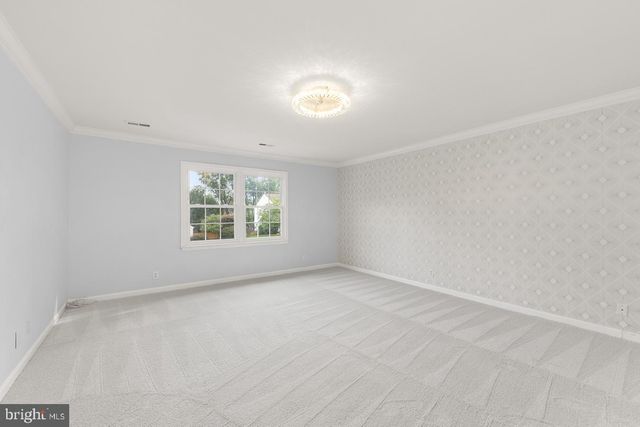9090 PARK AVE, Manassas, VA 20110
