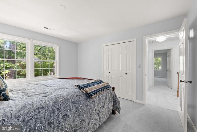 9090 PARK AVE, Manassas, VA 20110