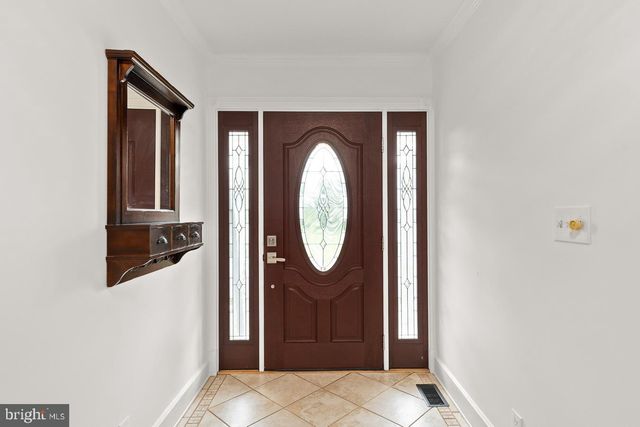 9090 PARK AVE, Manassas, VA 20110