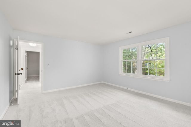 9090 PARK AVE, Manassas, VA 20110