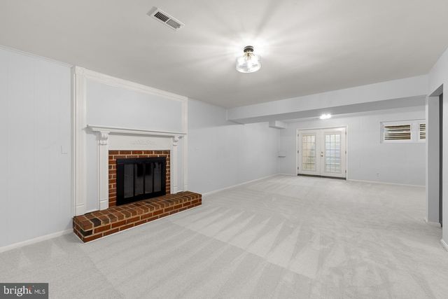 9090 PARK AVE, Manassas, VA 20110