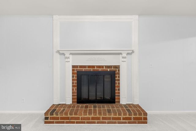 9090 PARK AVE, Manassas, VA 20110