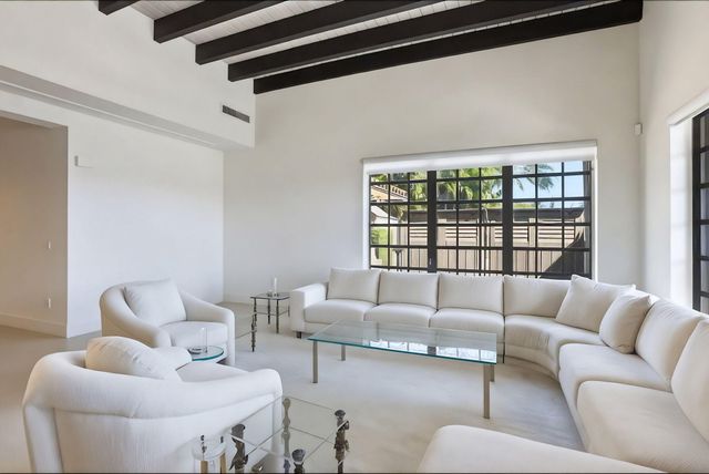 2850 NE 44th Street, Lighthouse Point, FL 33064