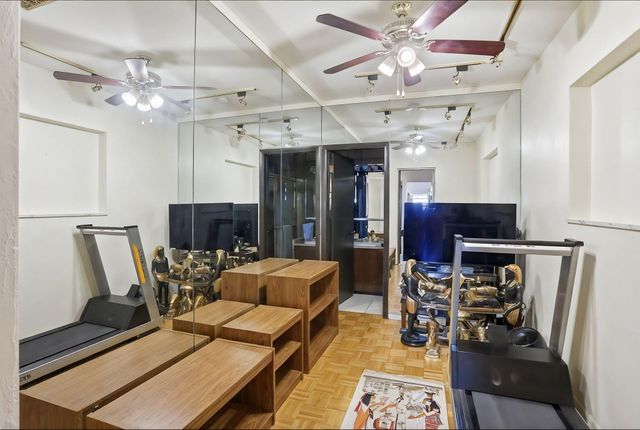 2850 NE 44th Street, Lighthouse Point, FL 33064