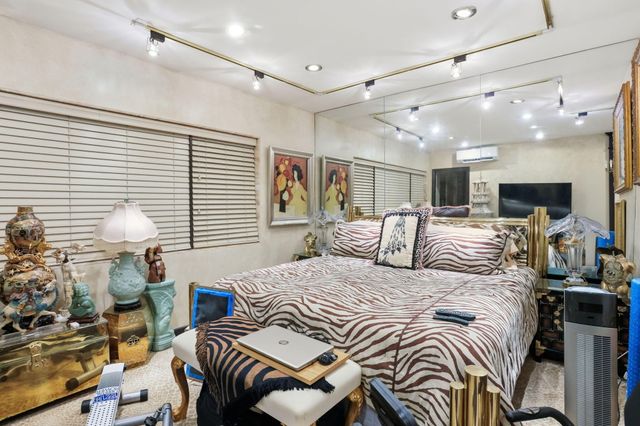 2850 NE 44th Street, Lighthouse Point, FL 33064