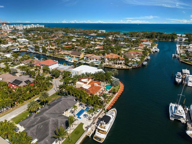 2850 NE 44th Street, Lighthouse Point, FL 33064