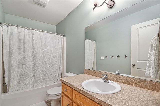 4656 Stonewood Court, Hudsonville, MI 49426