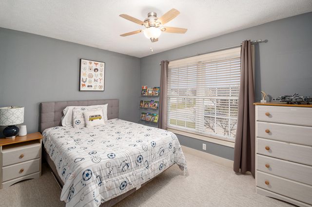 4656 Stonewood Court, Hudsonville, MI 49426