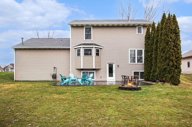 4656 Stonewood Court, Hudsonville, MI 49426