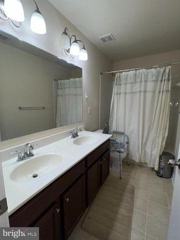 7817 STONEBRIAR DR, Glen Burnie, MD 21060