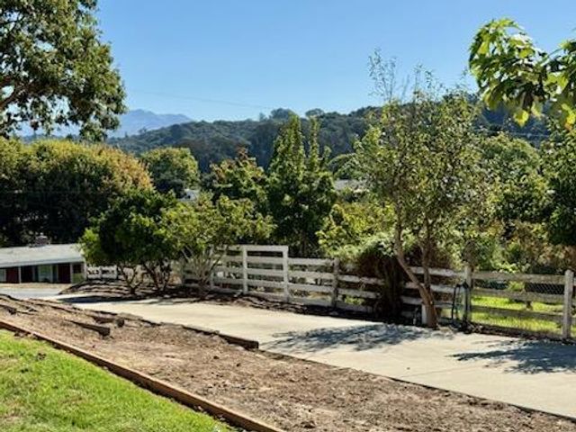 17959 Pesante Road, Salinas, CA 93907