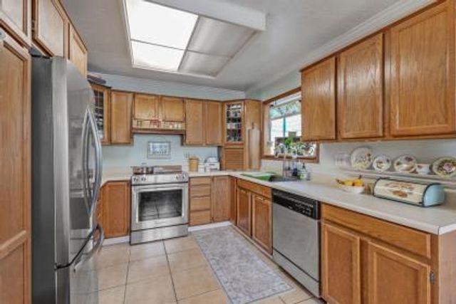 17959 Pesante Road, Salinas, CA 93907