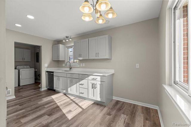 4638 Gertrude Street, Dearborn Heights, MI 48125