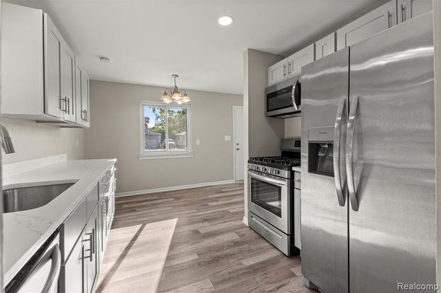 4638 Gertrude Street, Dearborn Heights, MI 48125