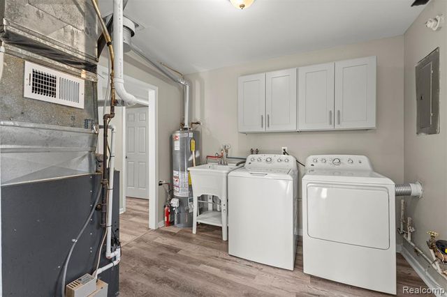 4638 Gertrude Street, Dearborn Heights, MI 48125