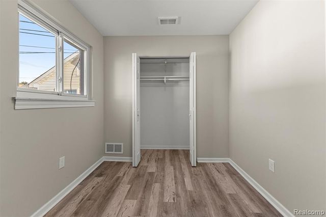 4638 Gertrude Street, Dearborn Heights, MI 48125