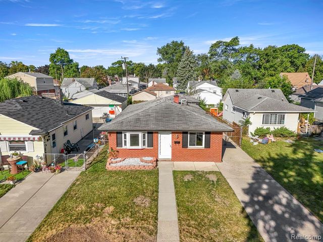 4638 Gertrude Street, Dearborn Heights, MI 48125
