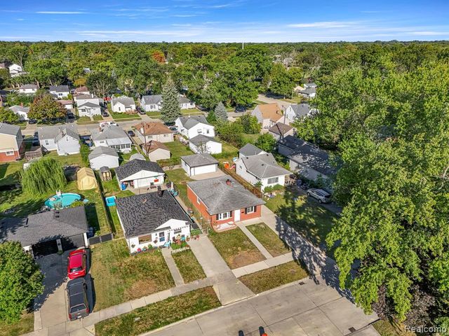 4638 Gertrude Street, Dearborn Heights, MI 48125