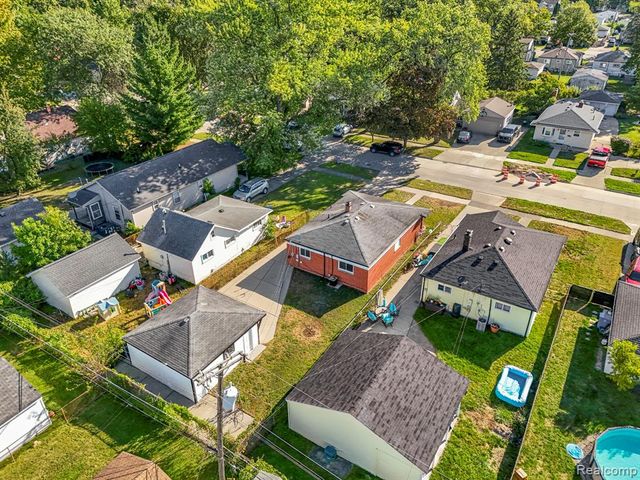 4638 Gertrude Street, Dearborn Heights, MI 48125