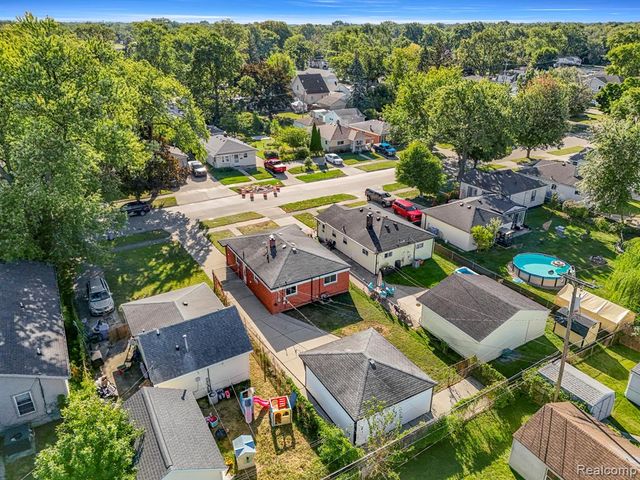 4638 Gertrude Street, Dearborn Heights, MI 48125