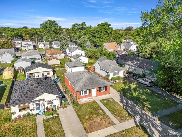 4638 Gertrude Street, Dearborn Heights, MI 48125