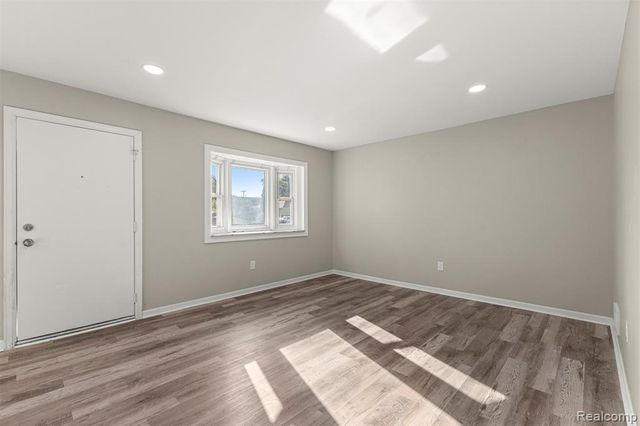 4638 Gertrude Street, Dearborn Heights, MI 48125