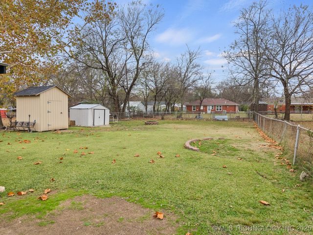 434 Locust Street NW, Ardmore, OK 73401