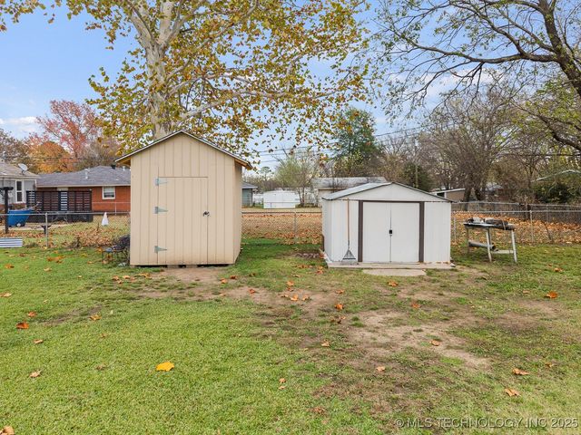 434 Locust Street NW, Ardmore, OK 73401