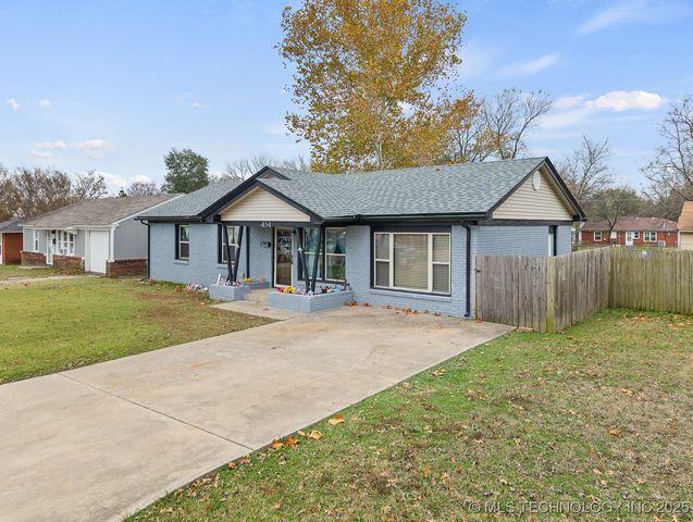 434 Locust Street NW, Ardmore, OK 73401