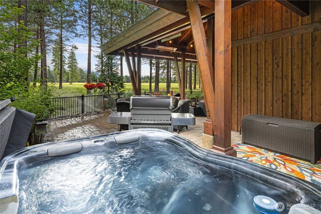 1990 Ruby King Loop, Cle Elum, WA 98922