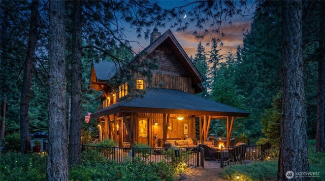 1990 Ruby King Loop, Cle Elum, WA 98922