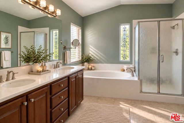 780 Tennis Club Lane, Thousand Oaks, CA 91360