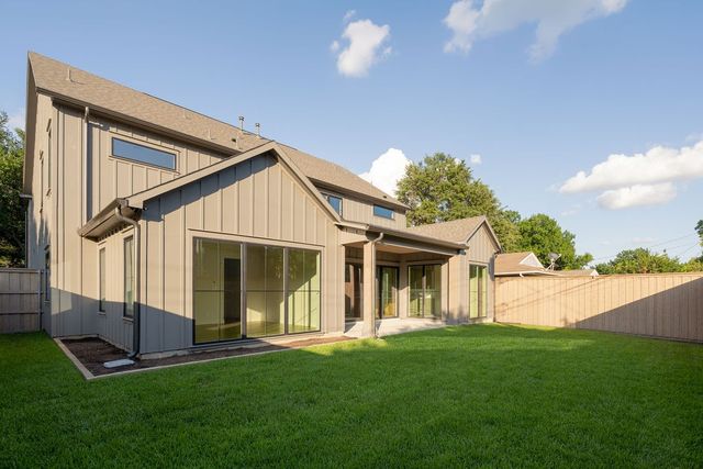 9217 Livenshire Drive, Dallas, TX 75238