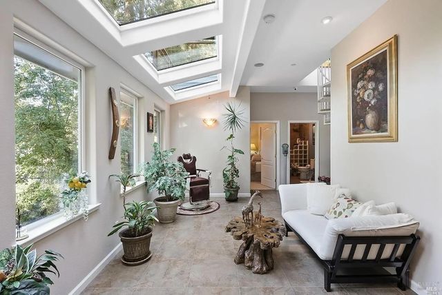 15047 Drake Rd, Guerneville, CA 95446