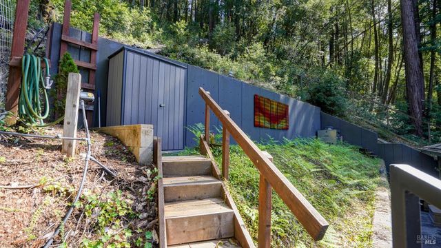 15047 Drake Rd, Guerneville, CA 95446
